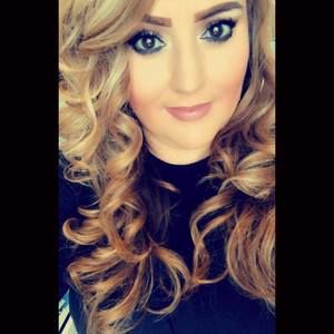 Meet your Posher, Alicia